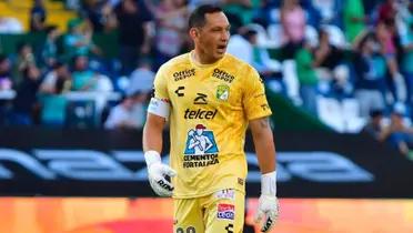 Rodolfo Cota during a game wearing the Club Leon jersey. (Source: Deporte Digital MX)