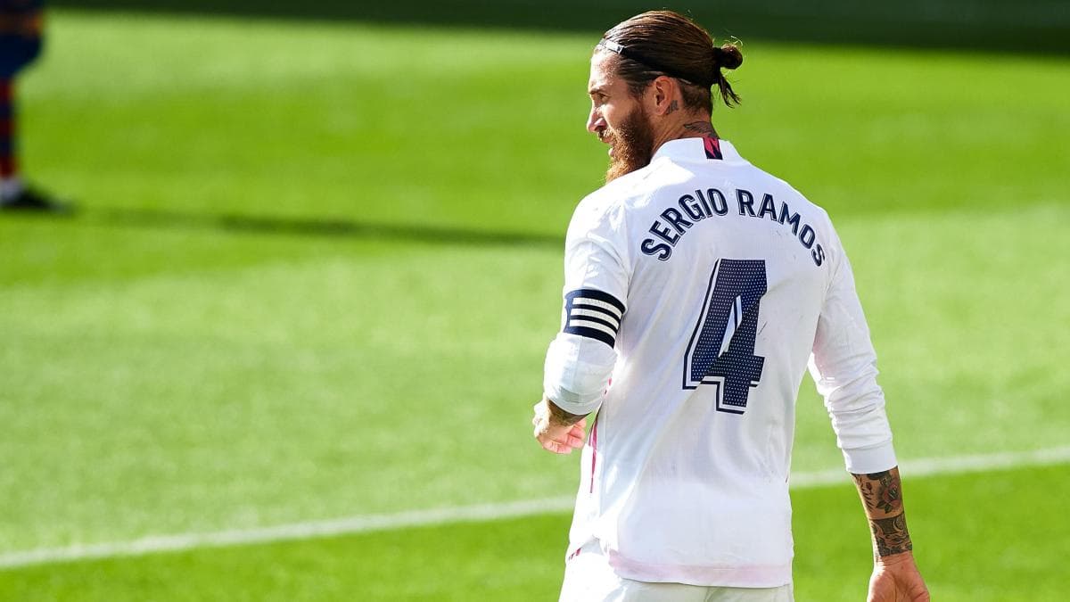Samuel Eto’o had an interview with the Spanish newspaper AS, where he talked about the future of Sergio Ramos, Kylian Mbappé and Lionel Messi. In addition, he left a few words for the Spanish National Team in the Eurocup.