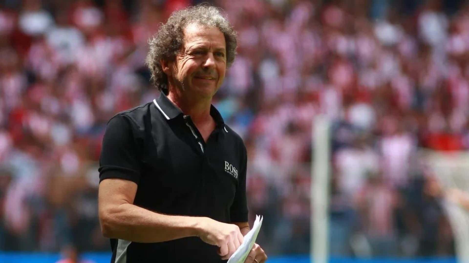 Santiago Baños is living his last games in Las Águilas.