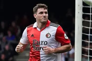 Santiago Giménez already scored 21 goals with Feyenoord and broke Chicharito's record