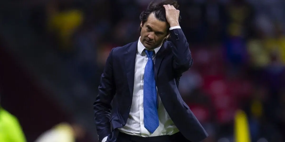 Santiago Solari's era in América came to an end with zero titles, booed by his fans, and the club sunk to the bottom of the Clausura 2022. 