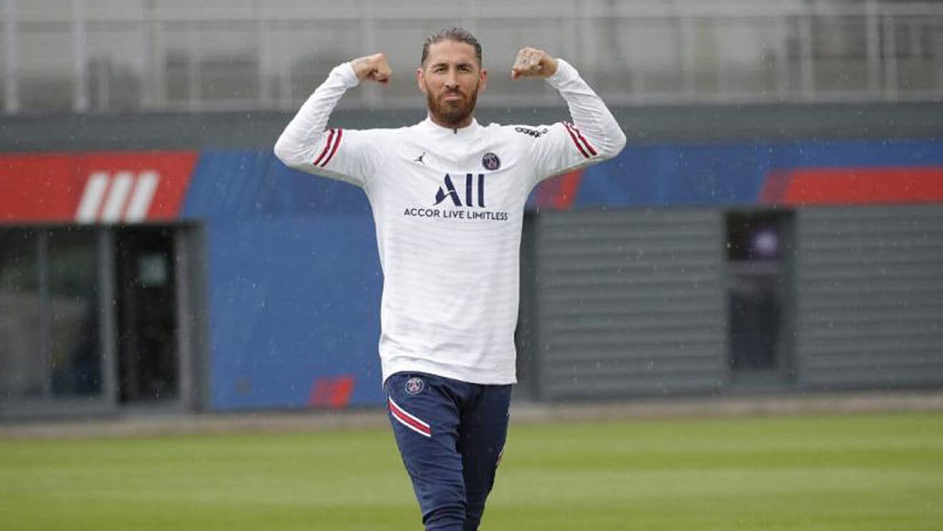 Sergio Ramos is one of PSG's big signings. The Spaniard arrived in Paris with some demands and attitudes that caused rejection in the coaching staff and the eyes of the Parisian team fell on the defender.