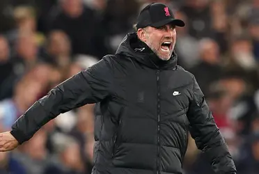 Set-piece errors led to Liverpool's first defeat of the course. The team led by Jürgen Klopp fell 3-2 to West Ham that is still sweet and placed third in the table.