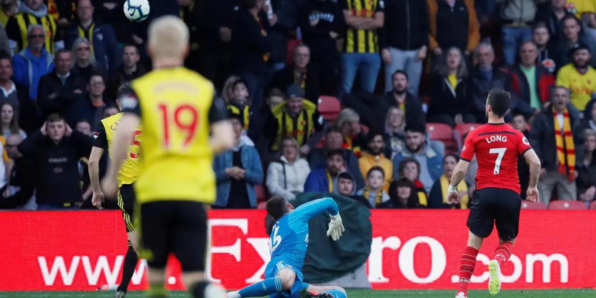 Shane Long's Record-Breaking Goal | Photo: @PremierLeague