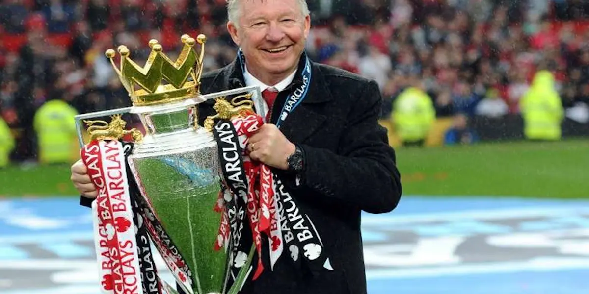Sir Alex Ferguson gave everything to Manchester United. Since his departure 8 years ago, no one knew how to straighten the boat, and the club is filled with constant failures.