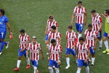 So far, Chivas only acquired Roberto "Piojo" Alvarado and Paolo Yrízar.