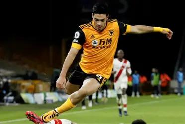 Some top teams showed interest on Jiménez and, if he finally leaves, Wolves are looking forward to sign another Mexican attacker.