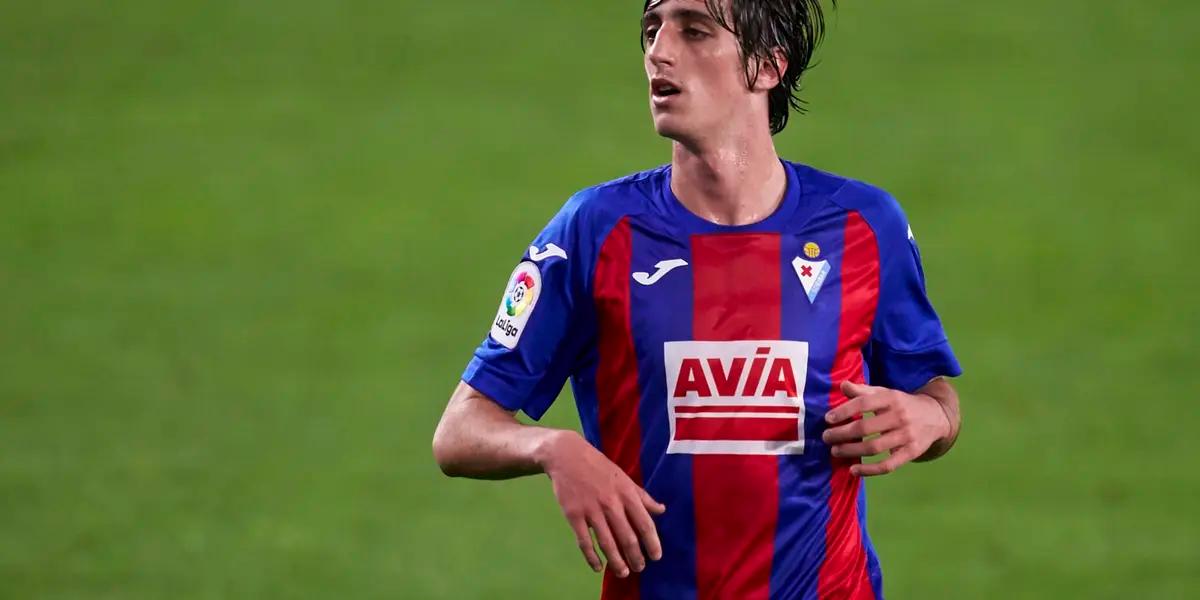 Spanish club Sevilla could have made huge money from the sale of their young player if he had agreed to a new contract before he was sold.