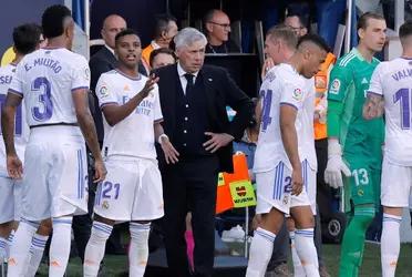 Spanish press reports on Sunday that Brazilian Carlos Henrique Casemiro has become a headache for the coach as he refuses to be a substitute for Real Madrid's younger midfielders.