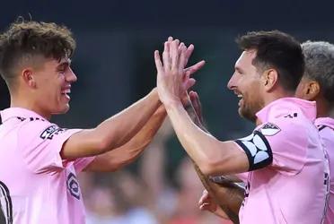 Tata Martino replaced the captain towards the end of the game and the people had a reaction that went around the world.