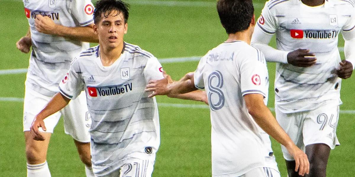 The 16 years old scored his first goal on the MLS and, despite many teams of the world are looking at him, he is still priceless.