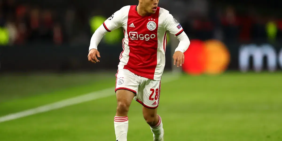 The Ajax defender is one of the alternatives that Barcelona considers if Nelson Semedo leaves the club. How could this help the US National Team?
 