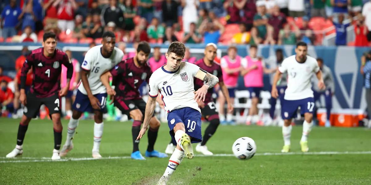 The American forward lives moments of soccer glory at club and national level. At 22 years old, he threatens to break more records.