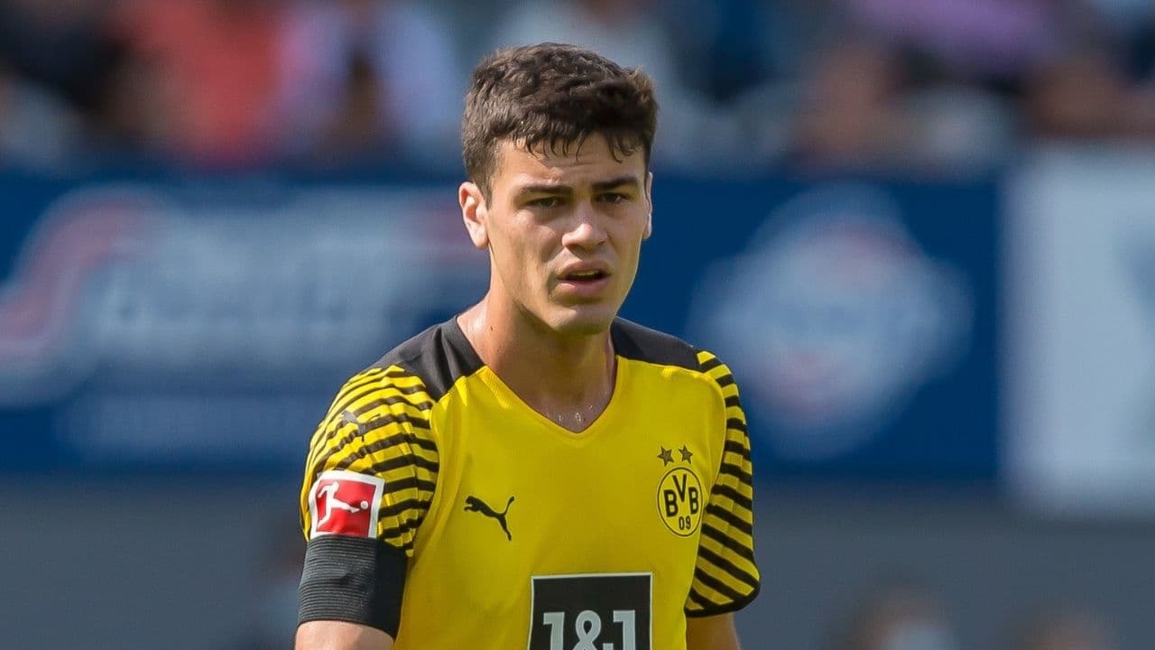 The American had to come on as a substitute in the 30th minute of Borussia Dortmund's win over Borussia Monchengladbach.