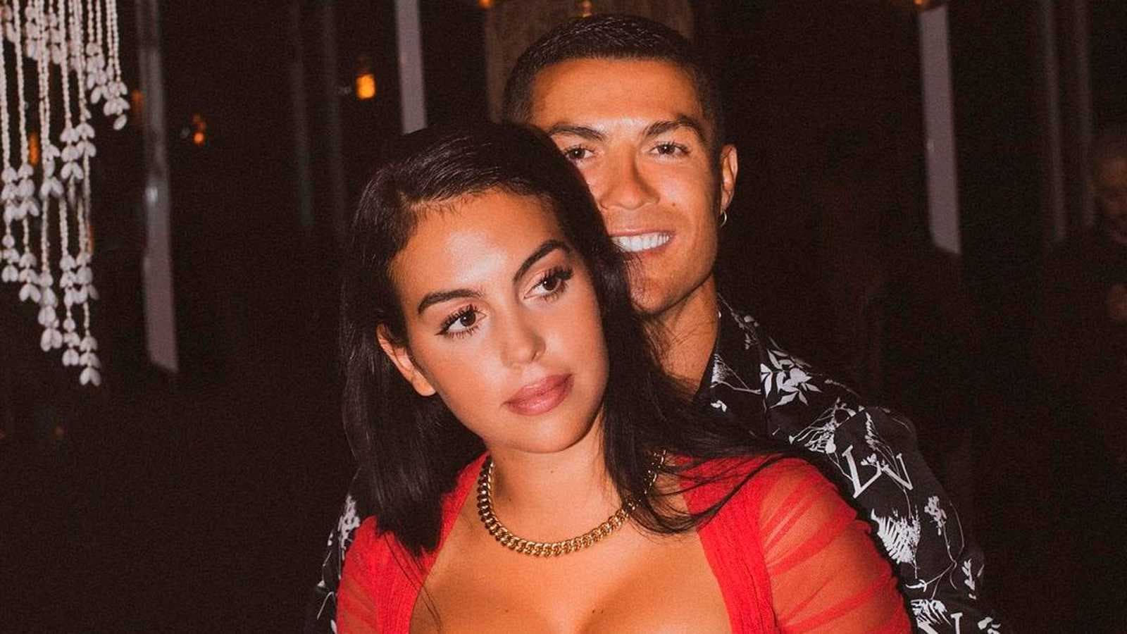 The Argentine-born Spanish model has been in a couple with the footballer since 2016 and together they had Alana Martina, the youngest of the striker's children