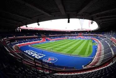 The Argentine footballer appeared on the giant screen of the PSG stadium just a few minutes before the match against Olympique de Lyon on date 6 of Ligue 1.