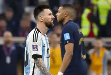 The Argentine managed to advance his contract with PSG for one more season