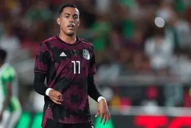 The Argentine striker, naturalized Mexican citizen, Rogelio Funes Mori not only insulted Mexico and was not relevant in Qatar, but now he has offended it again