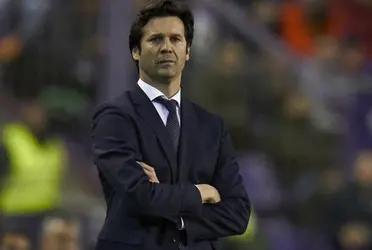 The Argentinian coach has told one of the bright jewels for the future that he will not continue as part of the squad.