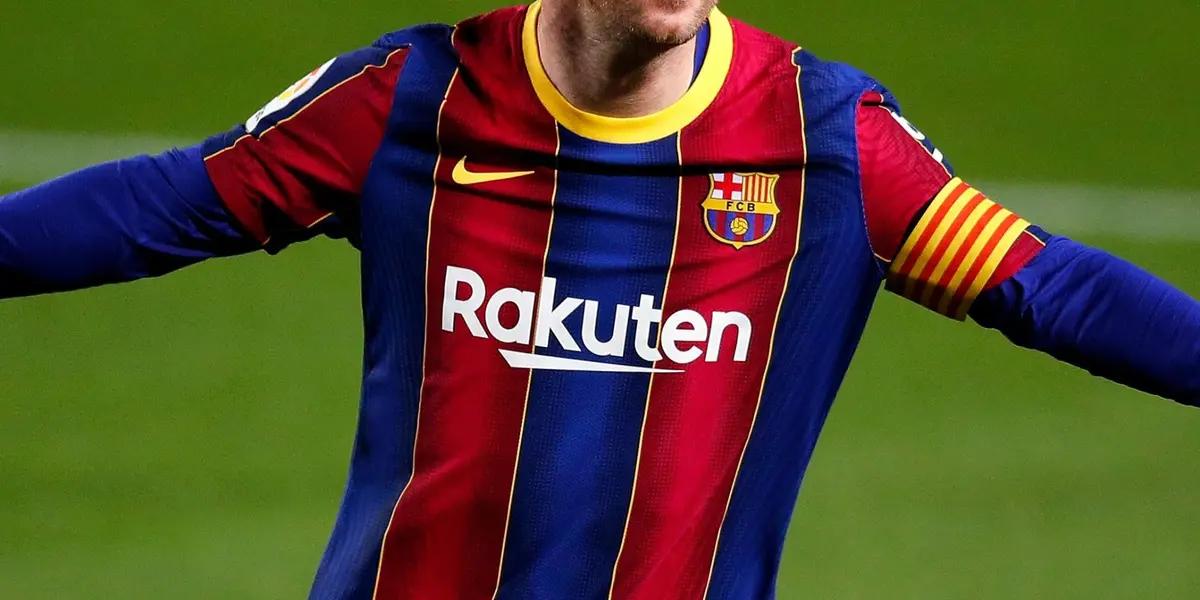 The Argentinian legend gave a gift to a fan who recorded everything on a video and this is what happened.