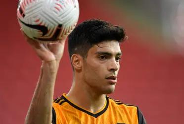 The attacker aged 29 is thinking on a move, after his team didn’t proved the same level he did so far.