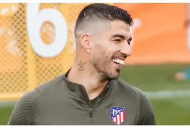 The attacker is Uruguay, as Suárez, and could arrive to play in the team with Messi soon.