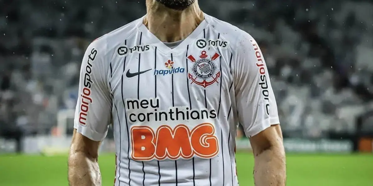 The attacker who made history at the Liga MX has left Corinthians and could now return to the Mexican league.