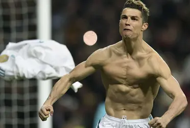 The best players all around the world usually use their bodies to express their beliefs and feelings, but CR7 does not.