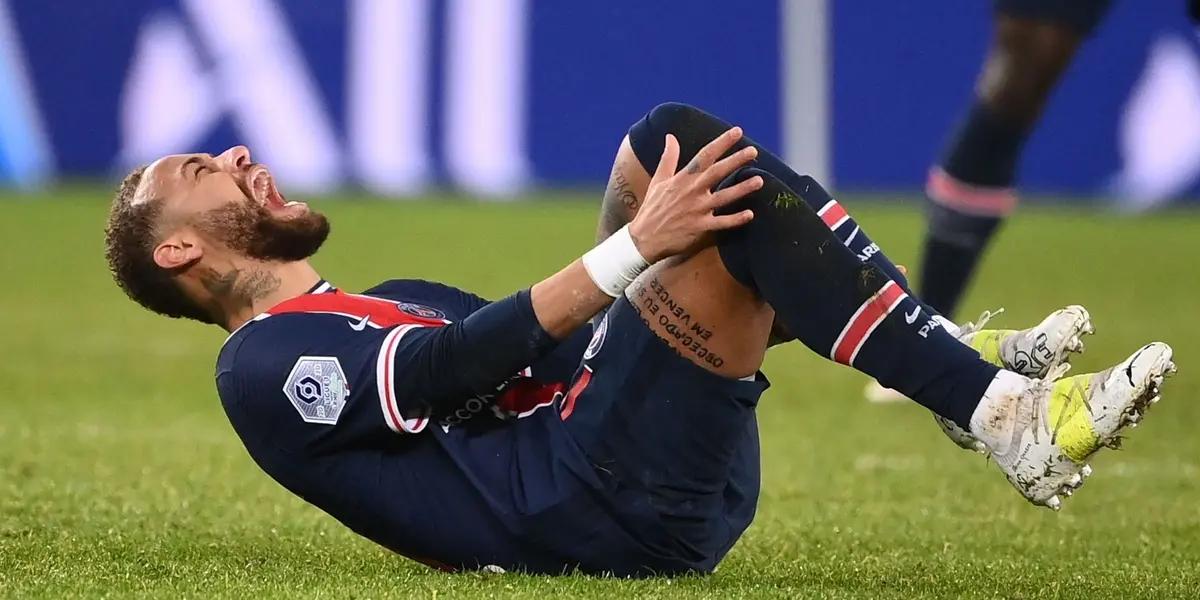 The Brazilian is the top player on the list of athletes who earn the most while not playing.