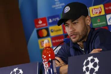 The Brazilian referred to the renewal of his contract with PSG