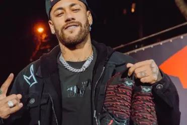 The Brazilian star teamed up with the PUMA brand to promote the release of the next movie of Gotham City's guardian.