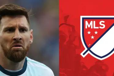 The captain of the team had his first training session with his teammates and there was an ugly gesture that caught the attention of fans.