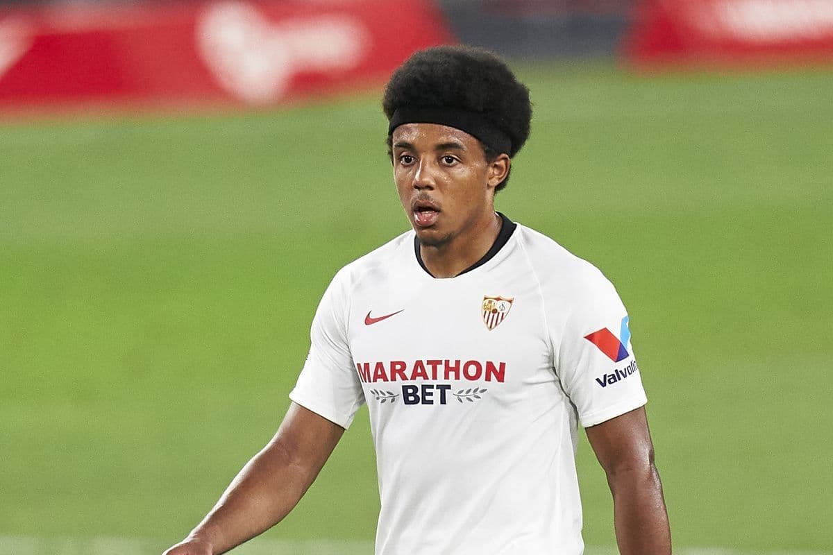 The Citizens want the Frenchman as a replacement for Aké, who is on the verge of joining Chelsea.