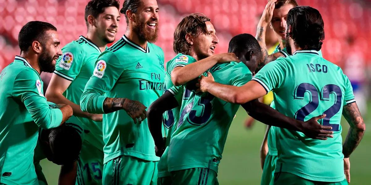 The club is not in the business of keeping its offer much longer and wants to speed up a definitive response from the captain. Without it, he cannot work on an alternative signing.