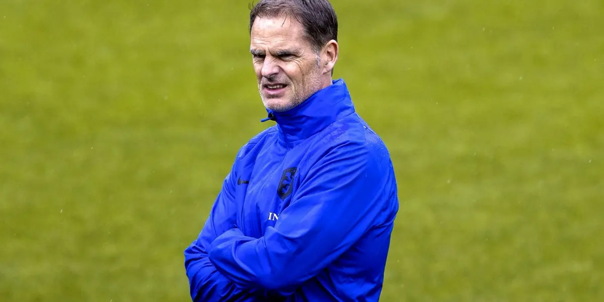 The coach made his debut at Netherlands national team against Mexico and extended a negative record in his managerial career.
 