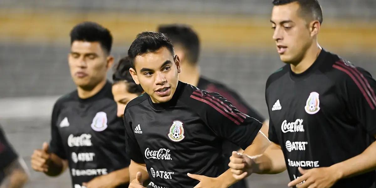 The coach of the Mexican National Team has had problems in putting together his team due to injuries, suspensions, and Covid-19 positives.
