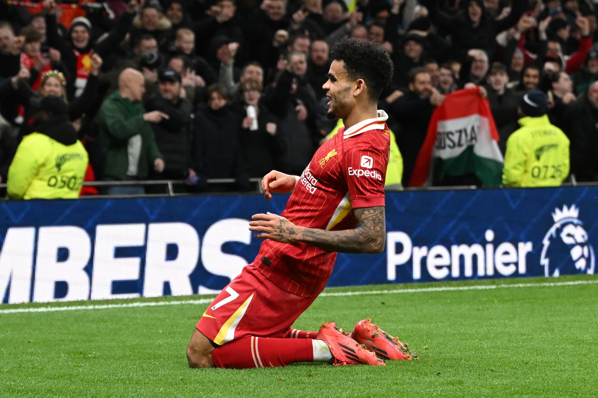 the Colombian Luis Diaz scored his second goal of the night and put the score at 6-3 in favor of Liverpool