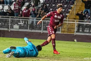The Costa Rican right-winger is the only survivor of the final in which Saprissa defeated the Universitarios.