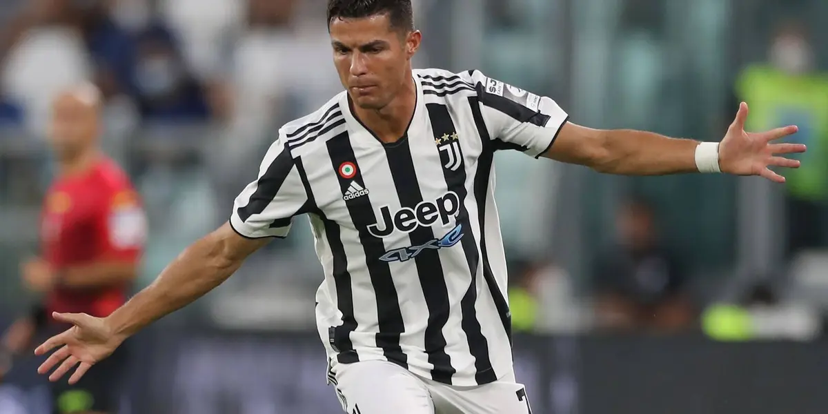 The directors of Vecchia Signora have confirmed that the player would stay at the club under any circumstances, but the substitution in the first game suggests that he may be able to leave.