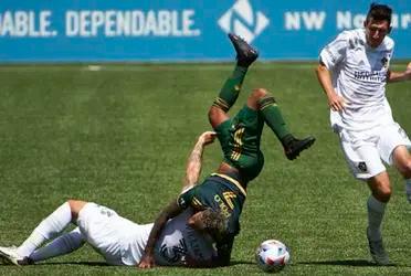 The disciplinary court modified its ruling and sanctioned the Mexican forward's partner more harshly