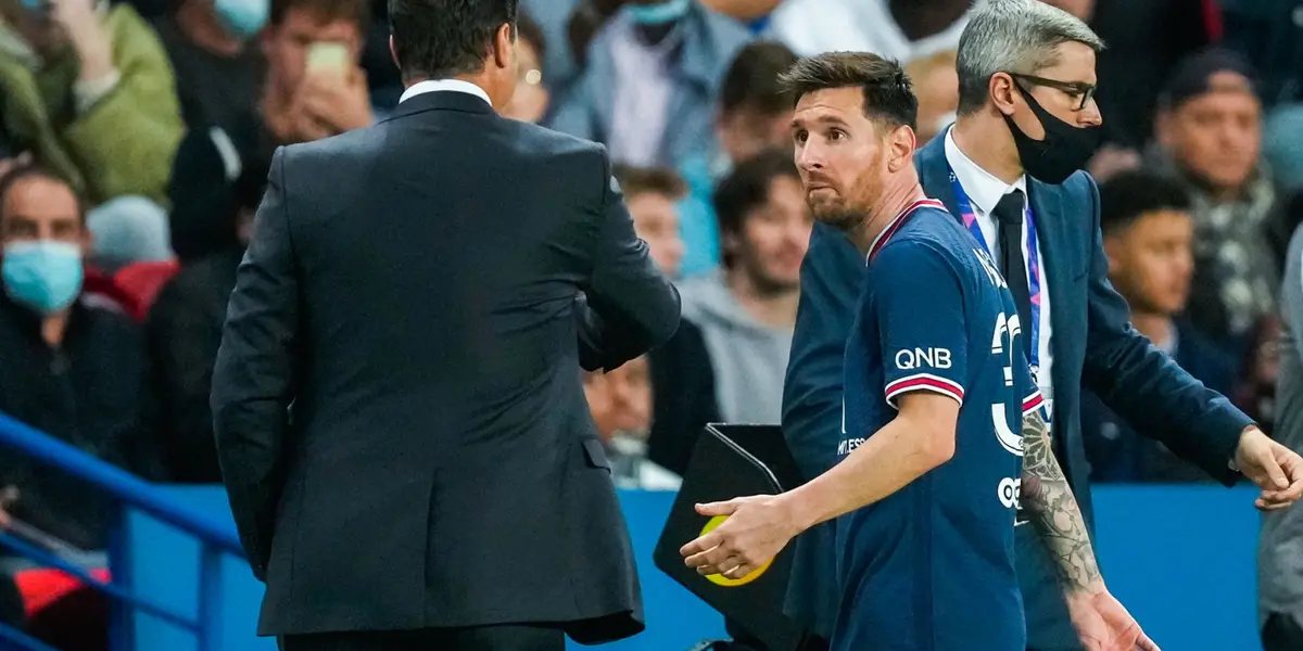 The drama in the PSG club is about head coach Mauricio Pochettino substituting Lionel Messi off and the Argentine showing his displeasure by snubbing his manager's handshake.
 