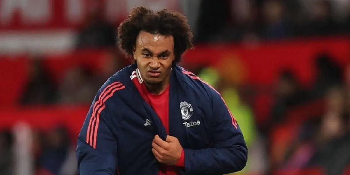 The Dutch striker ended in tears after being substituted in Manchester United's loss to Newcastle