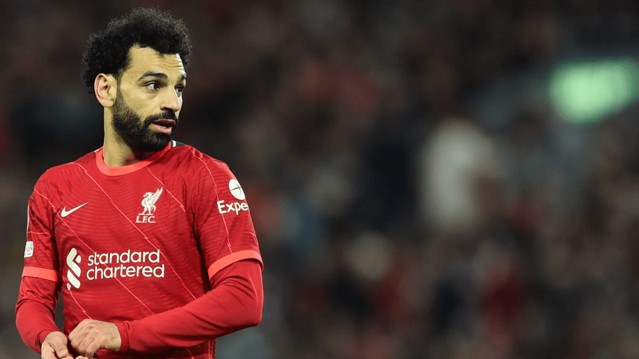 The Egyptian striker is still not renewing his contract with the Reds, who already have several teams bidding for the player.