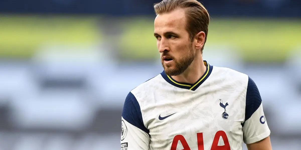 The English striker has gone into rebellion. He was supposed to join the 'Spurs' preseason on Monday, but he has decided to tighten the rope. Kane wants to go this season with Guardiola.