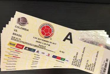 The expected qualifying match in Barranquilla is taken advantage of by the resellers, who take advantage of those who would give everything to see their team against the best in America.