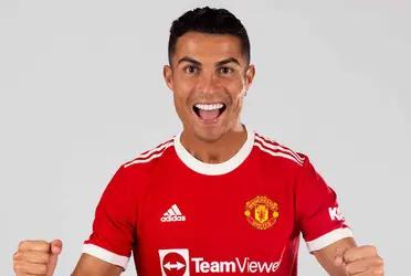 The first pictures of Cristiano Ronaldo have been released by Manchester United. The Portuguese player was pictured in the new kit of the Red Devils but without a shirt number. He could get the No 7 after Daniel James let the club to Leeds United.