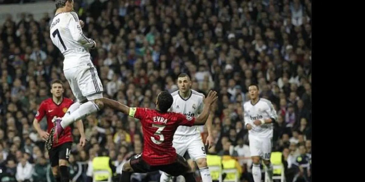 The forward of Manchester United has been characterized by having a remarkable physical condition, which has allowed him to execute surprising actions.