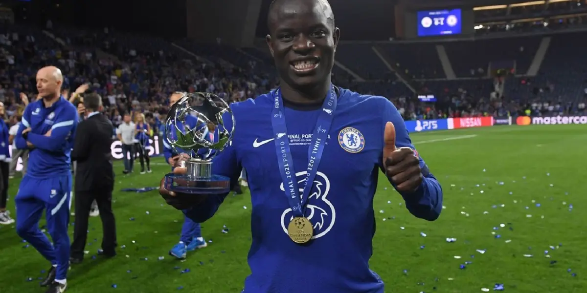 N'Golo Kanté received a very humble gift and his reaction was simply beautiful