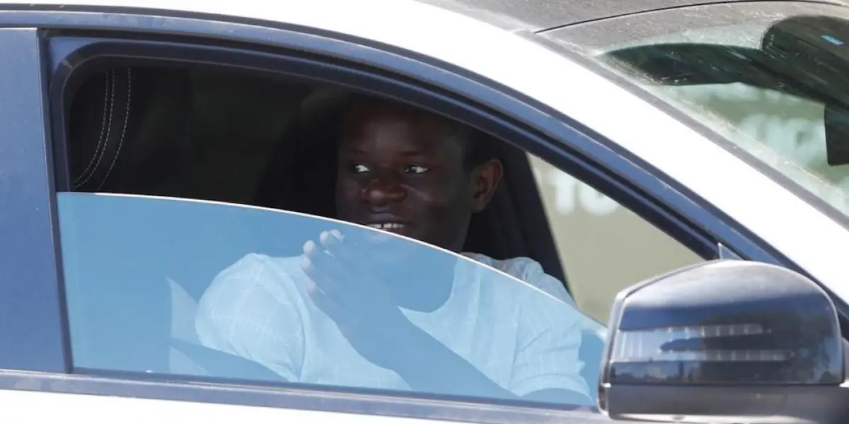 N'Golo Kanté earns millions but stays with the same car from years ago