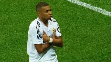 The Frenchman took advantage of a long ball to get in front of the goal and score the 1-0